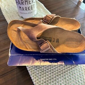 Men’s sandals